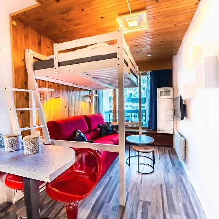 Rénové Skis Aux Pieds Avec Balcon Et Wifi - Fr-1-502-472 Appartement Tignes